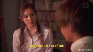 Rủ cô bạn thân đi chơi khuya rồi gạ vào khách sạn