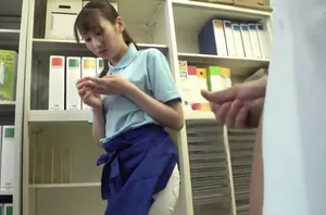 Năm 2001, con đĩ muốn có một người đàn ông và đang thủ dâm (thích, bình luận và chia sẻ)