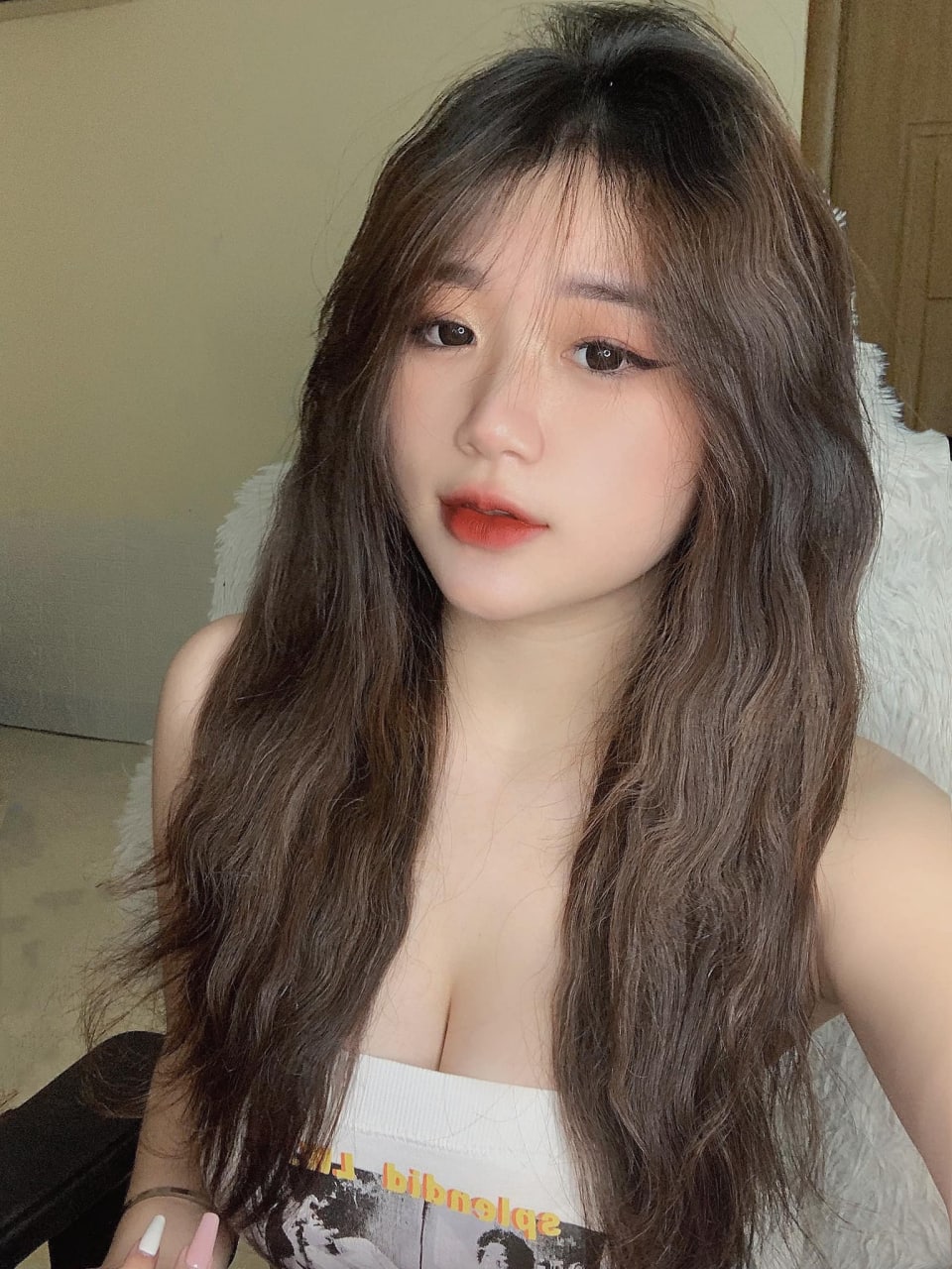 Nửa đêm em lại lên cơn nứng đòi doggy