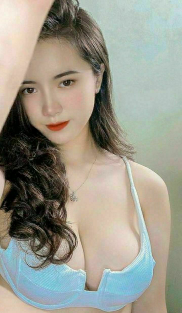 Con gái mang thai, má giúp giải quyết ham muốn tình dục của con rể